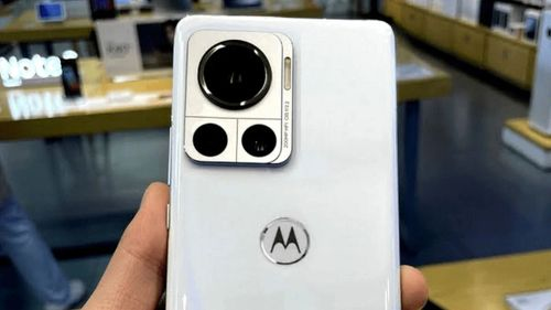 Motorola Edge 30 Ultra Camera.jpg
